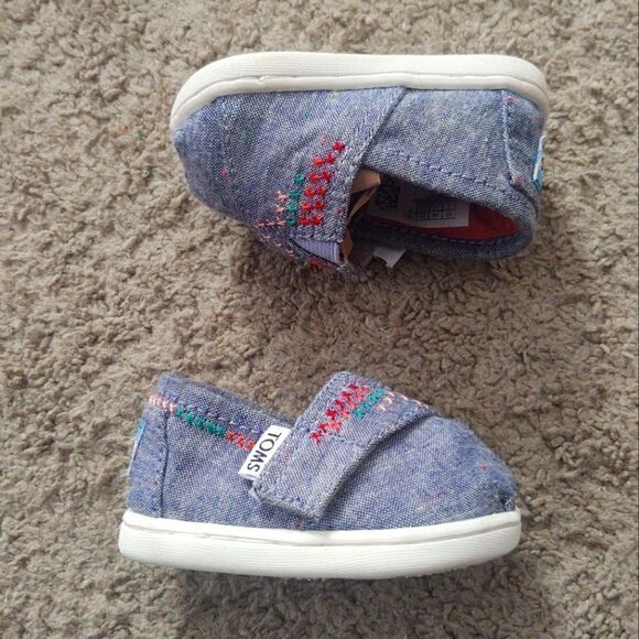 Toms Other - Toms Slip-On Girls Toddlers Size 2 Blue PRE-OWNED
